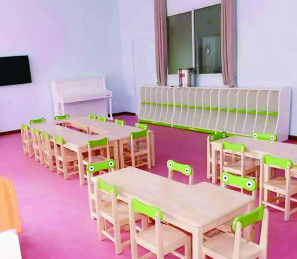 幼兒園地板實(shí)例2