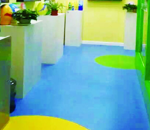 美術(shù)教育小學(xué)地板 美術(shù)教育小學(xué)地板